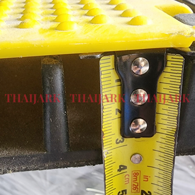 Channel Cable Hump c/w 2 Columns