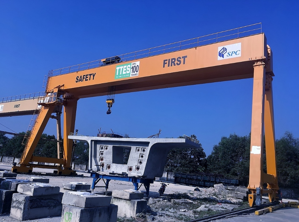 Double Girder Gantry Cranes, Selangor, Malaysia - Toptek Engineering ...