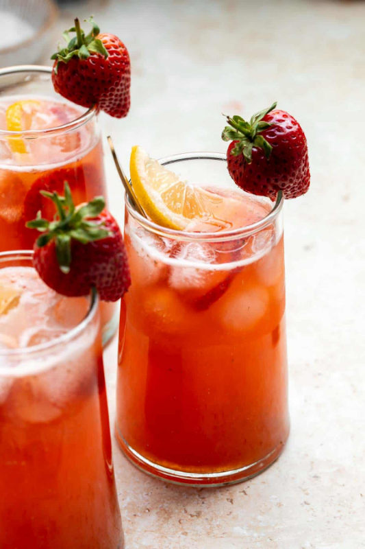 STRAWBERRY LEMONADE